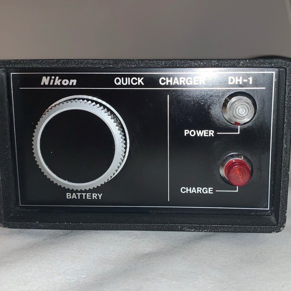 Nikon Quick Charger DH-1
